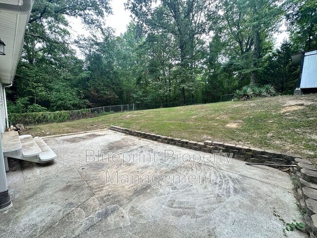 Building Photo - 5997 Amber Hills Rd
