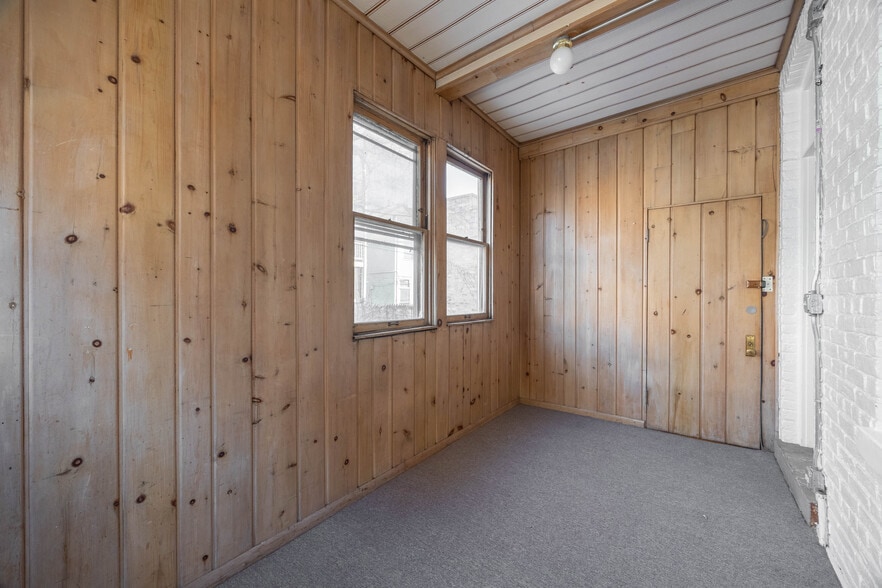 Building Photo - 2132 W Concord Pl