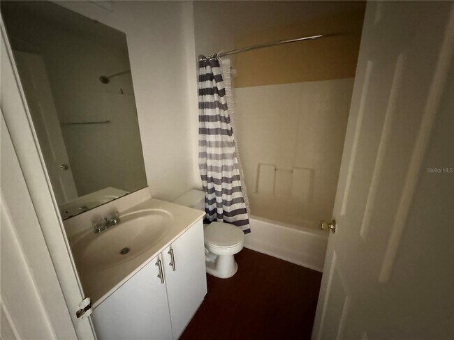 Building Photo - 330 Baccarat Ct