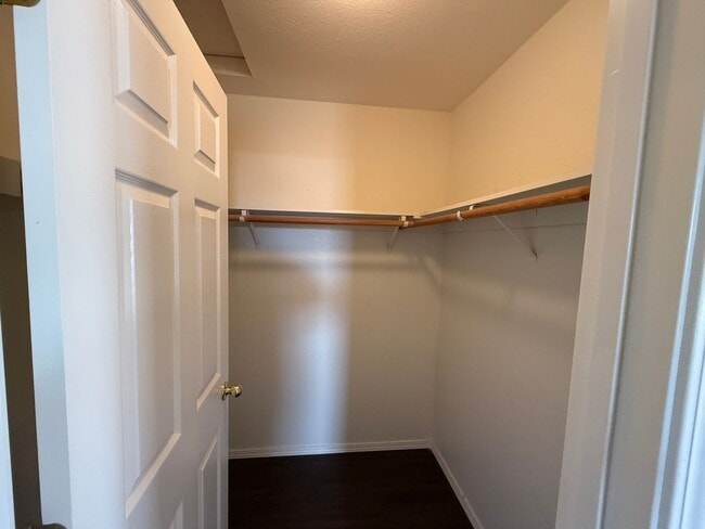 Building Photo - Single Story 4-bedroom home in Sylvan Scho...