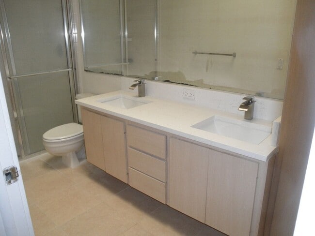 Building Photo - Sun Terrace At The Gardens