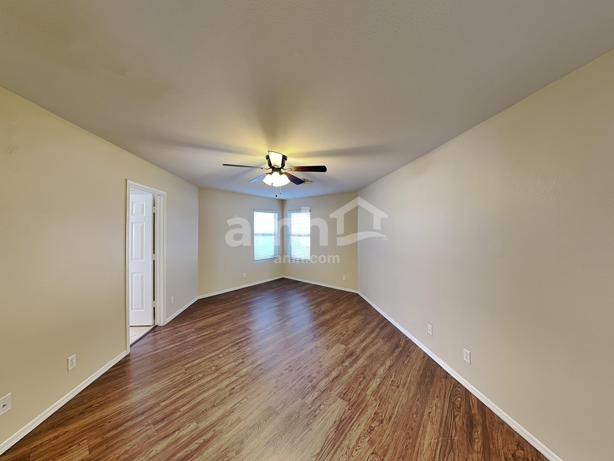 Building Photo - 10530 W Carlota Ln