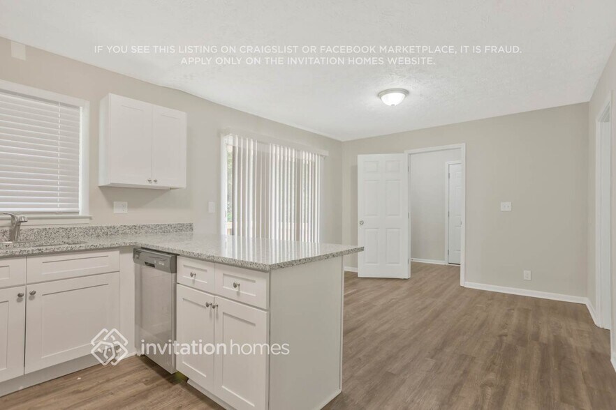 Building Photo - 567 San Pablo Dr