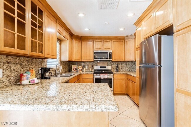 Building Photo - 2419 E Vegas Valley Dr