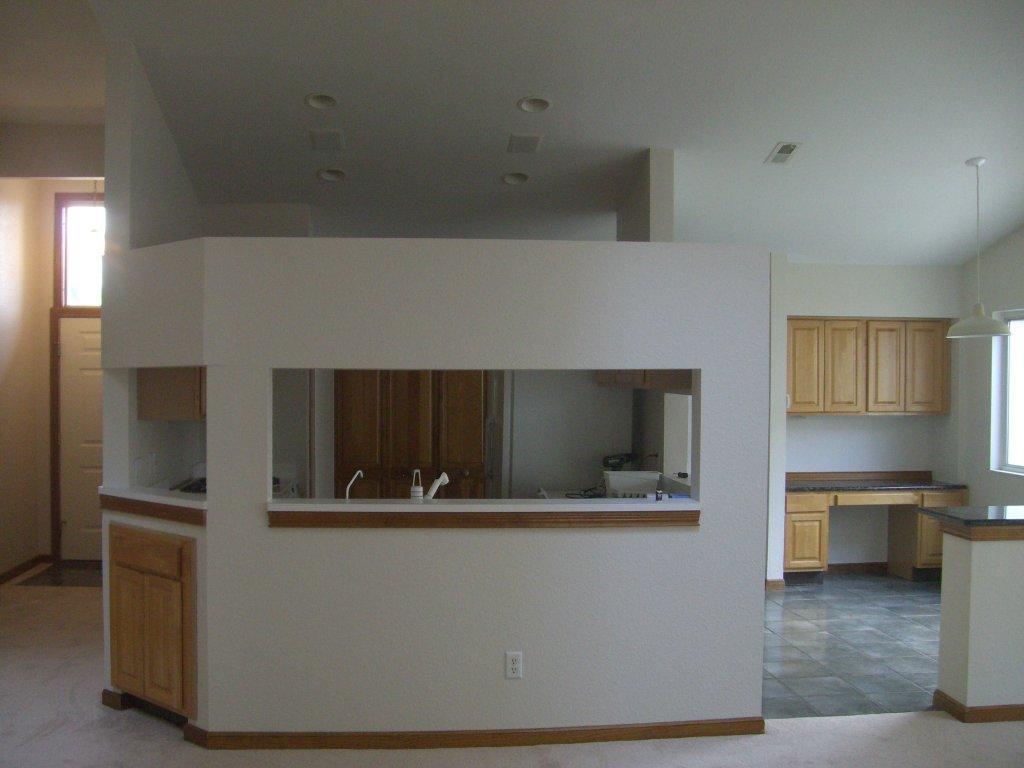 Building Photo - 722 Hilltop Ln