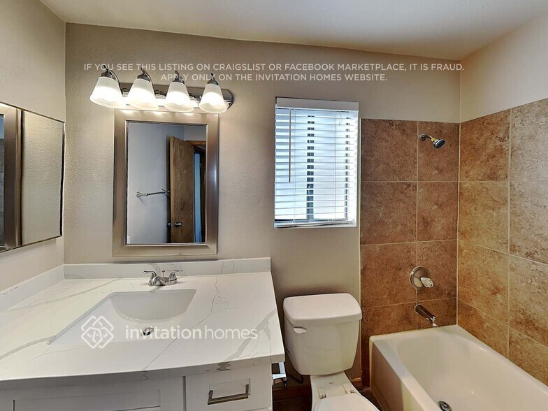 Building Photo - 832 Anchor Dr