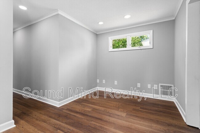 Building Photo - 4124 Carybrook Rd