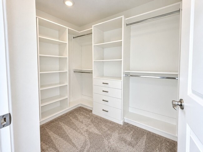 Building Photo - 4540 Orchard View Aly