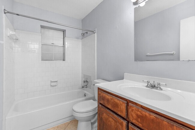 Building Photo - 10150 Guidy Ln