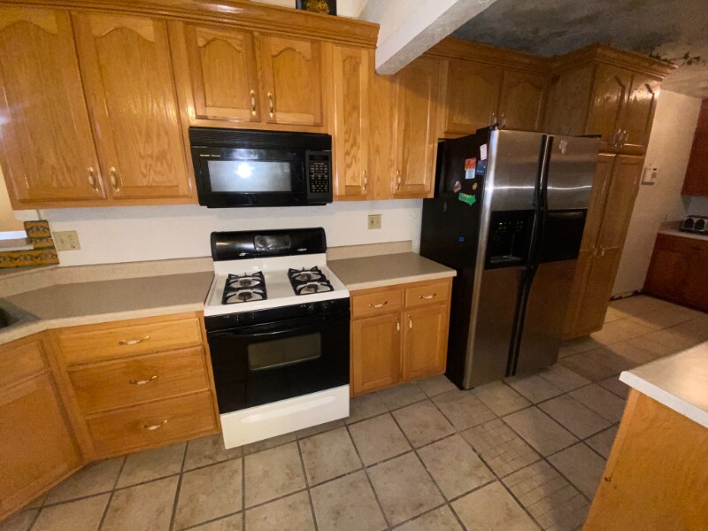 Building Photo - 3277 Barron Ave