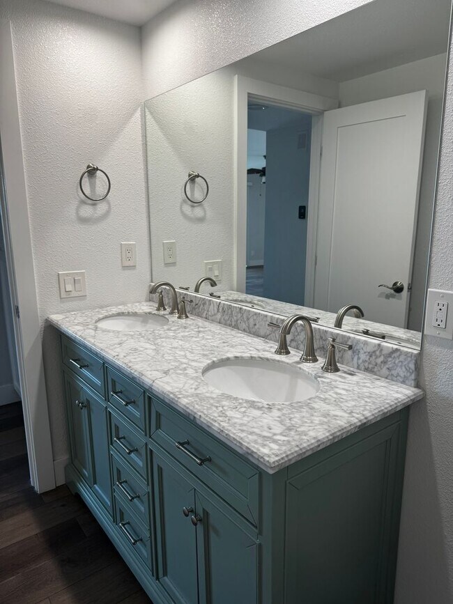 Building Photo - Coronado Cays Long Term -Unfurnished Rental