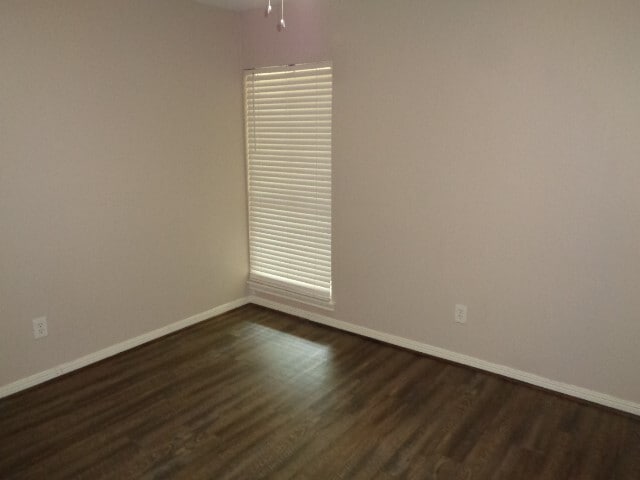 Building Photo - 102 Marabou Pl