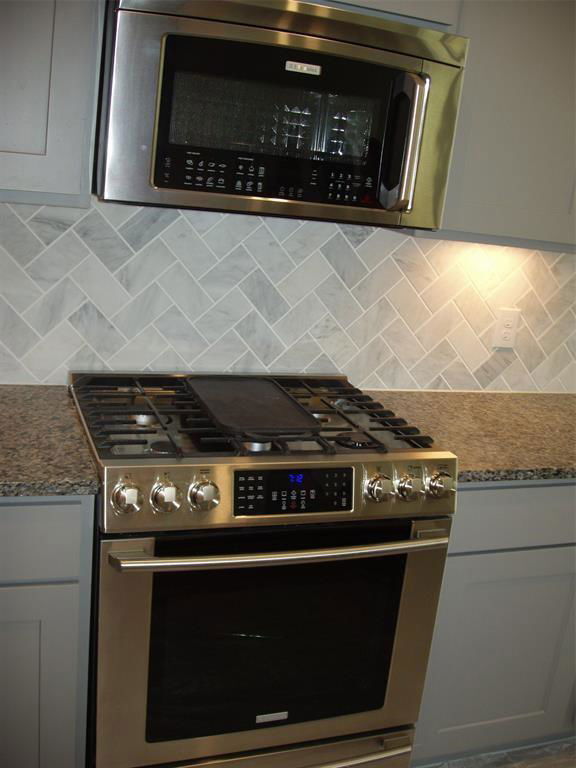 Building Photo - 210 Moon Dance Ct