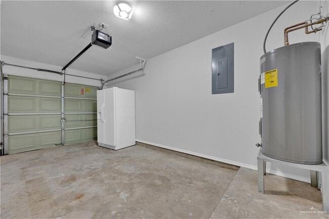 Building Photo - 4216 Goldcrest Ave