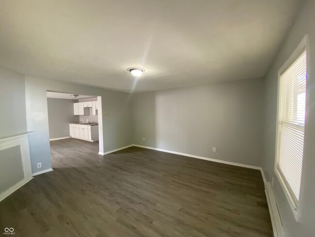 Building Photo - 86 N Holmes Ave