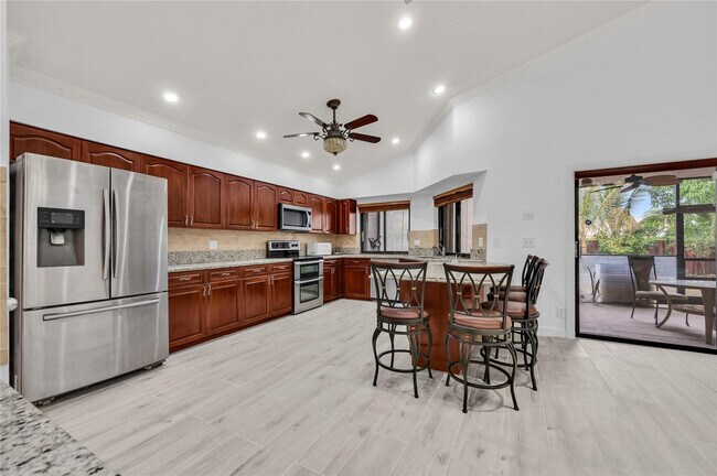 Building Photo - 7619 Silver Woods Ct