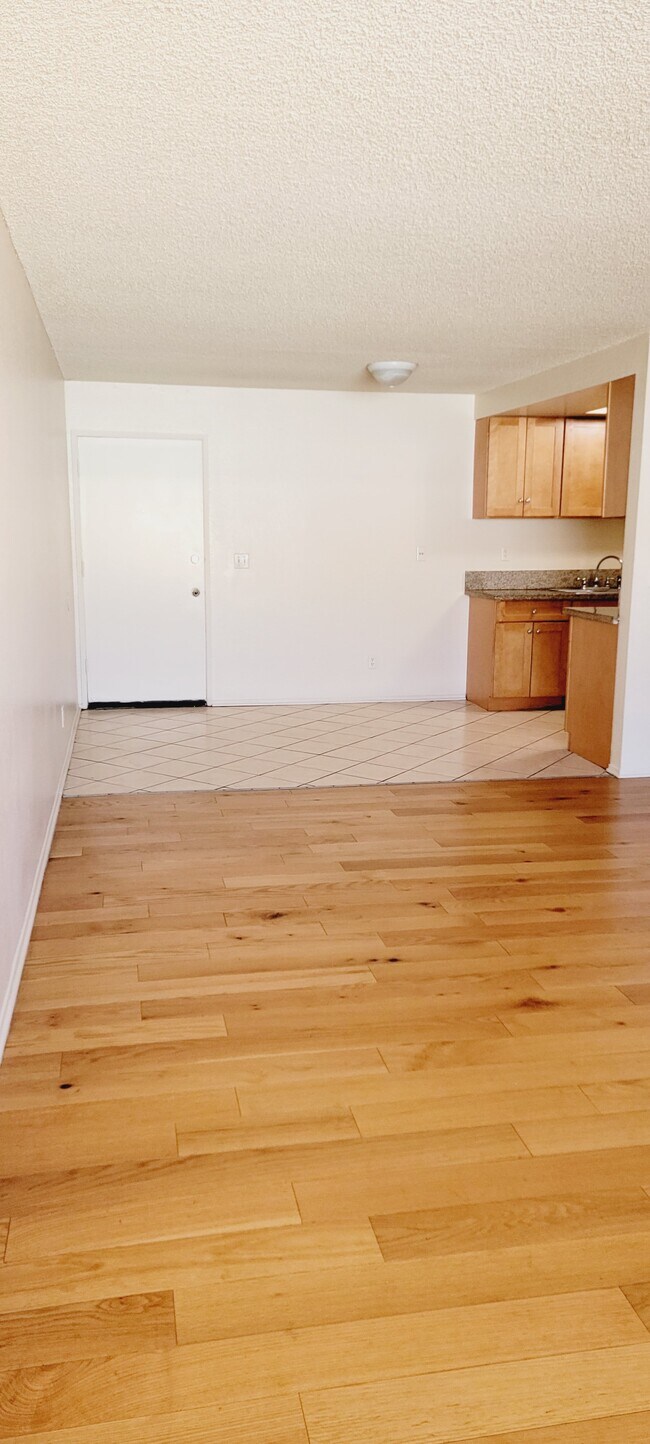 dining area - 1445 W 227th St