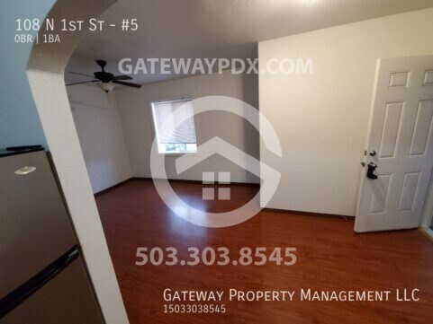 Building Photo - 108 N 1st St