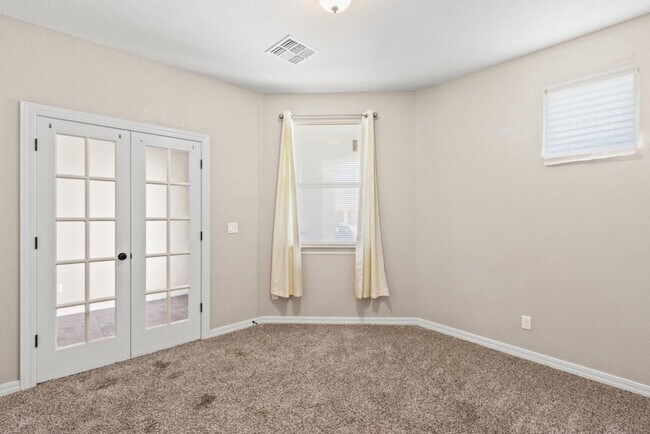 Building Photo - 12664 Azulejos St