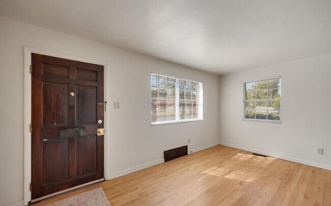 Building Photo - 6306 S Grand Blvd