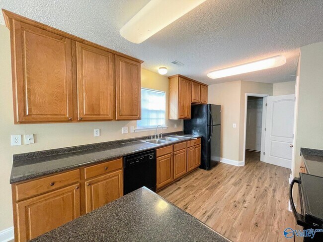 Building Photo - 29712 Robert Lee Ct