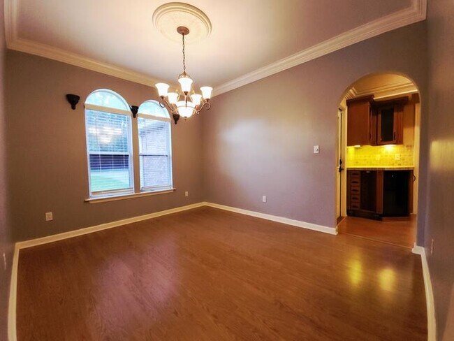 Building Photo - 8520 Hannary Cir