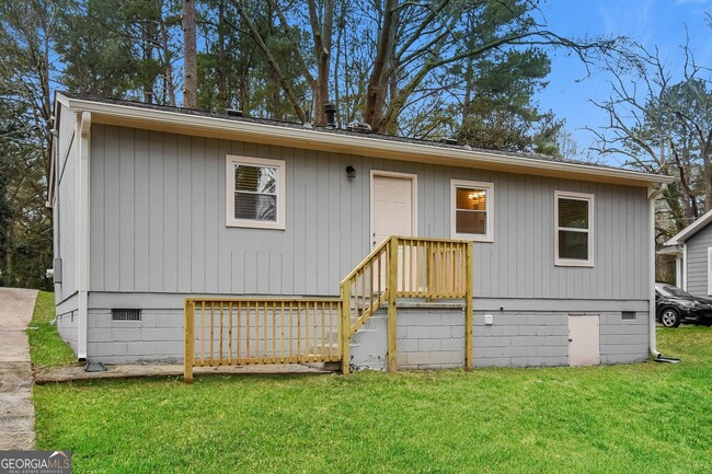 Building Photo - 3687 Saturn Dr NW
