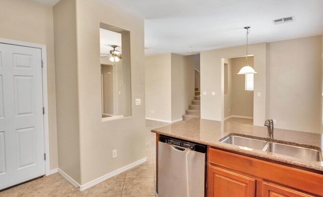 Building Photo - "Spacious 4-Bed Townhouse Oasis in Anthem – Modern Comfort Awaits!"