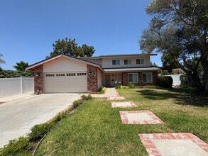 Building Photo - Prestigious Home In Beautiful Del Cerro ~ ...