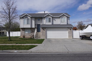 Building Photo - 579 S 375 W