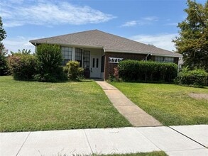 Building Photo - 7717 Iola Dr