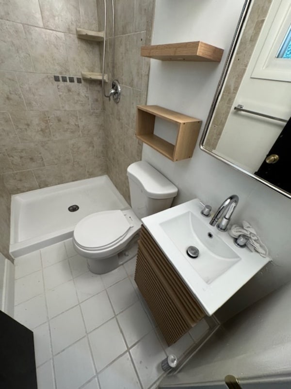 Building Photo - 241 Cedarmere Cir