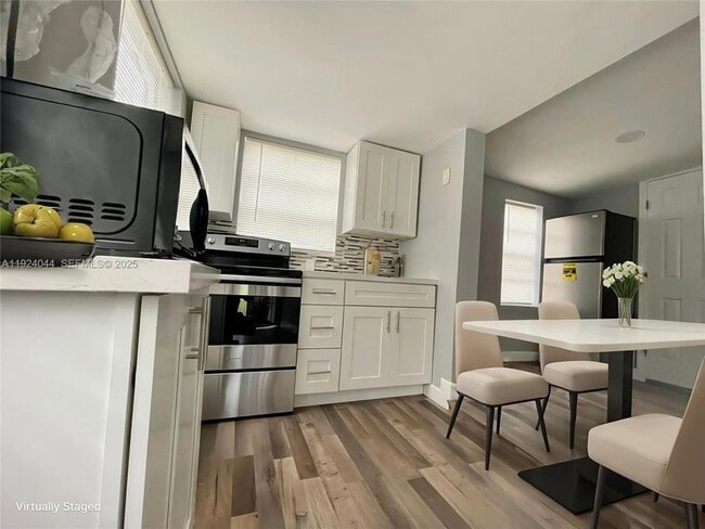 Building Photo - 3003 NW 45th St