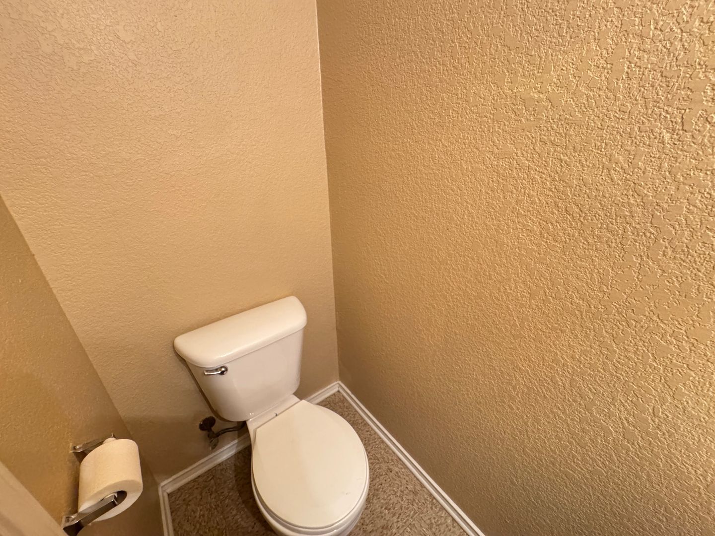 Building Photo - 1712 Old FM 440 Rd