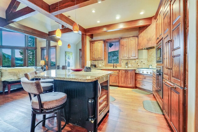 Building Photo - 108 Campion Trail