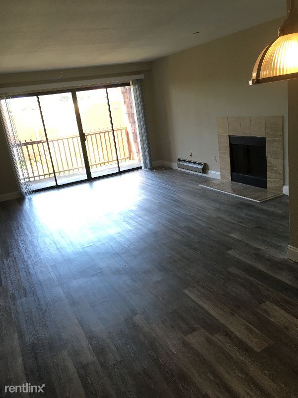 Building Photo - 930 Mission Rd