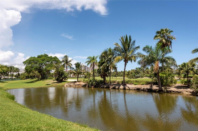 Building Photo - 19501 W Country Club Dr