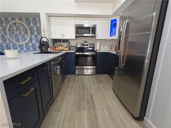 Building Photo - 1160 Wildwood Lakes Blvd