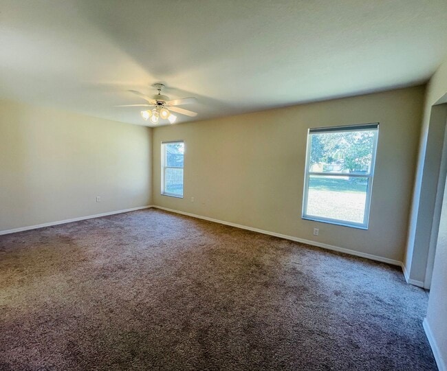 Building Photo - DEEP CREEK, 4 BEDROOM HOME