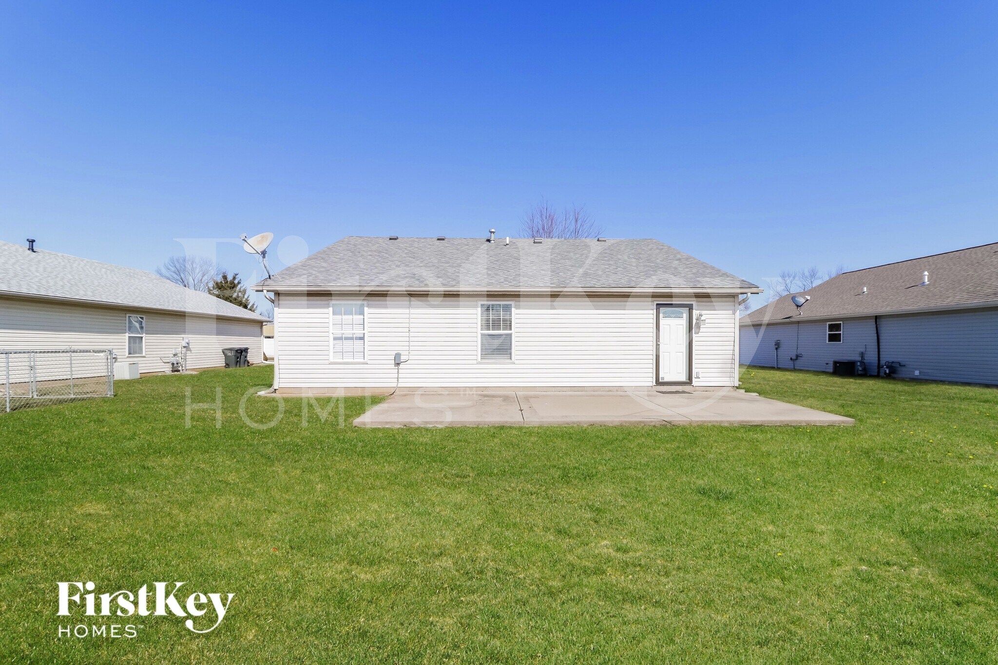 Building Photo - 421 Martin Ave