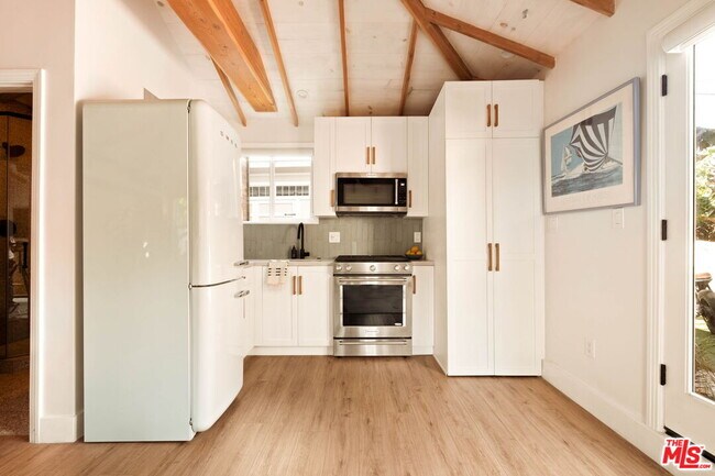 Building Photo - 3977 Berryman Ave