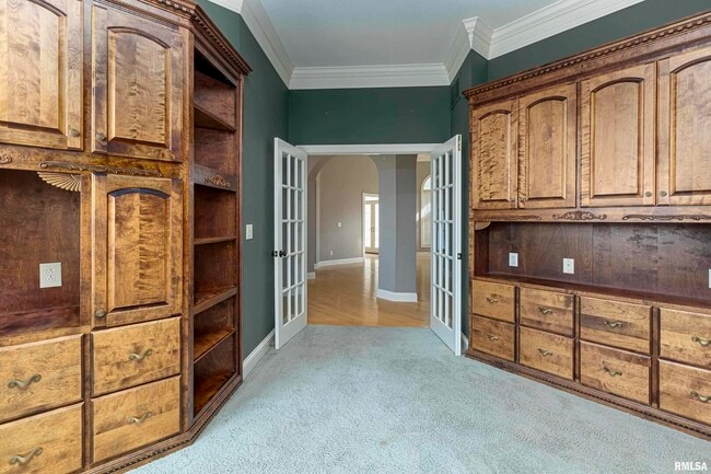 Building Photo - 3115 W Striegel Rd