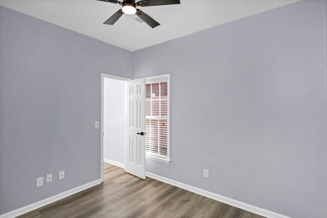 Building Photo - Updated All-Brick Patio Home – Minutes from I-20