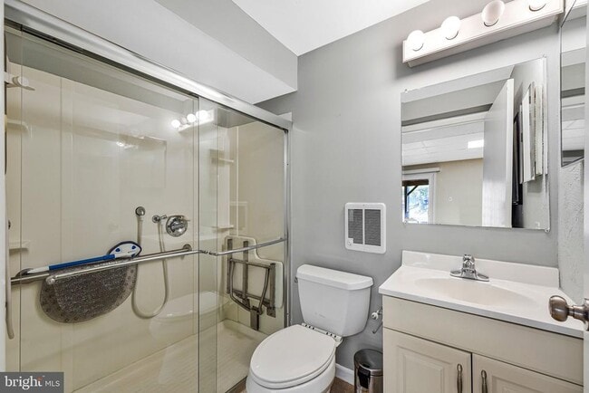 Building Photo - 1016 Trinity Gate St