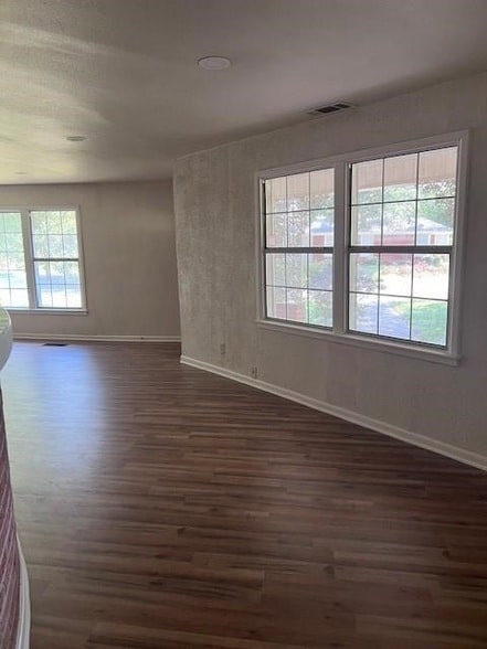 Building Photo - 6956 Park Pl Dr