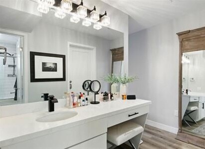 Building Photo - 6435 Kanan Dume Rd