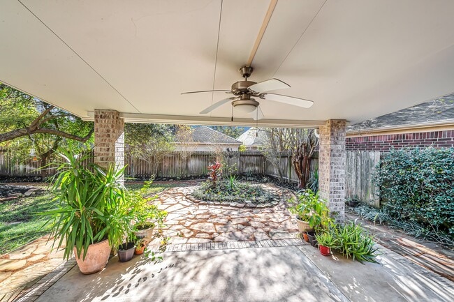 Building Photo - 23207 Willow Pond Pl