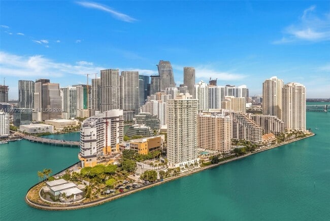 Building Photo - 800 Claughton Island Dr