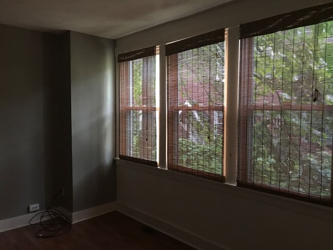Building Photo - UPDATED SQUIRREL HILL HOUSE, AMAZING LOCATION AVAILABLE AUGUST 2025!