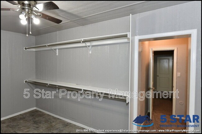 Building Photo - 4825 Mark Avizo